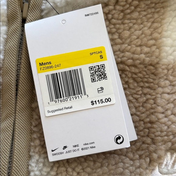Nike Men's Zip-Up Sweater in Beige and Cream size small new tags, 100% polyester - Picture 7 of 13